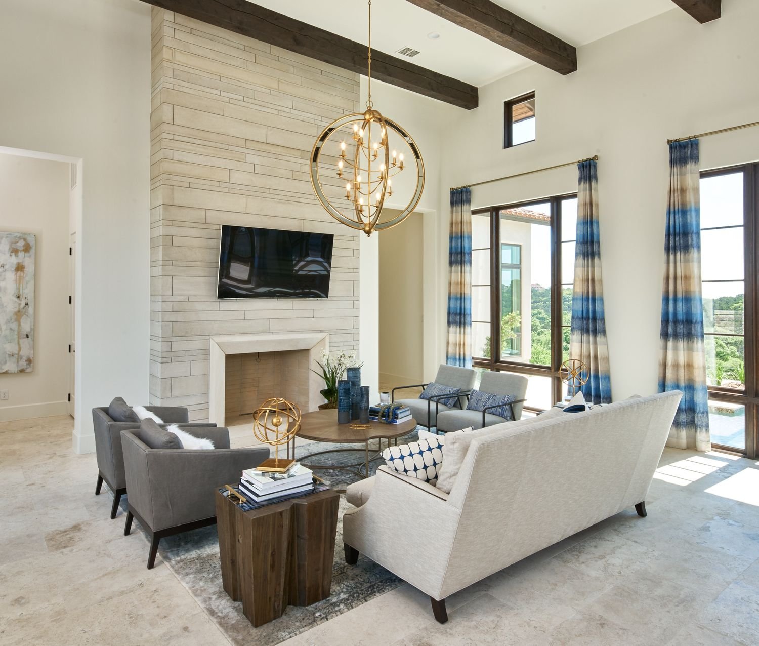 Bella Rose interior by Lori Caldwell Designs in Cresta Bella (view 4)