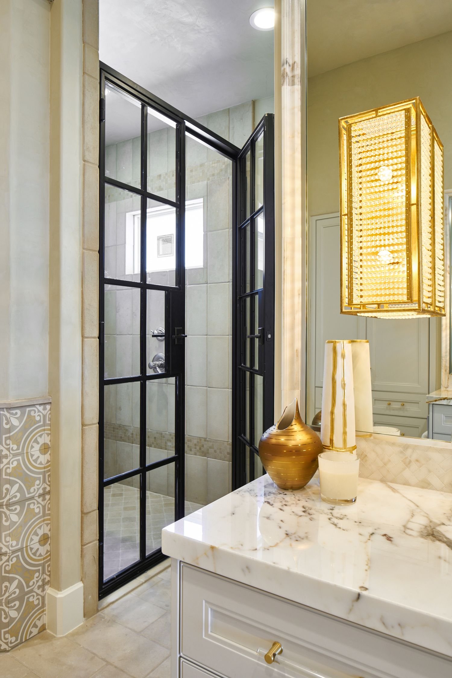 Bella Rose interior by Lori Caldwell Designs in Cresta Bella (view 10)