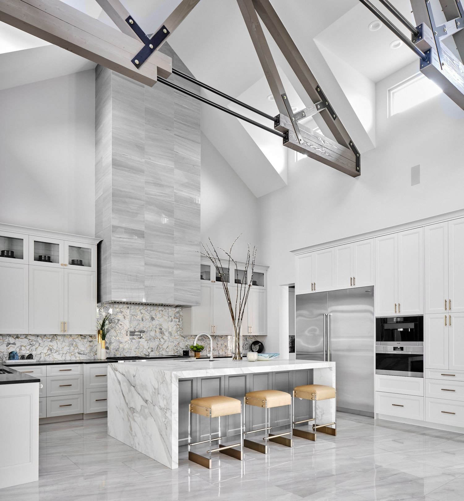 Bent Oak interior by Lori Caldwell Designs in San Antonio, Texas (view 13)