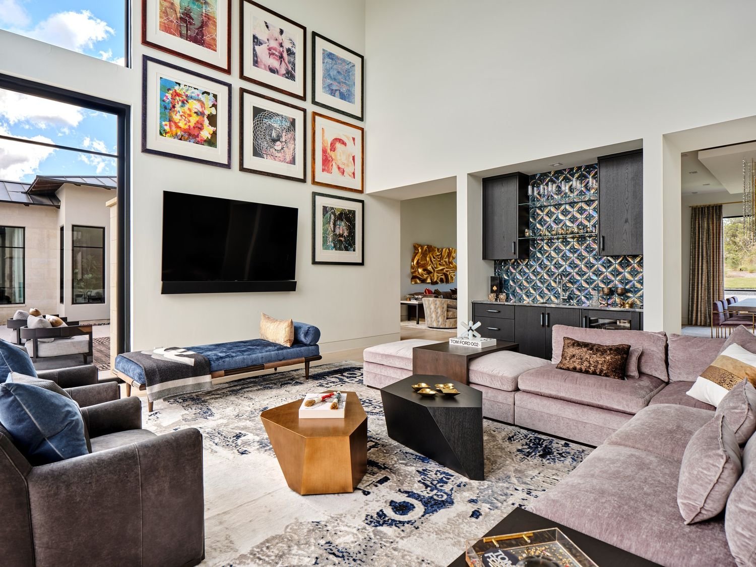 Cantera interior by Lori Caldwell Designs in San Antonio, Texas (view 15)