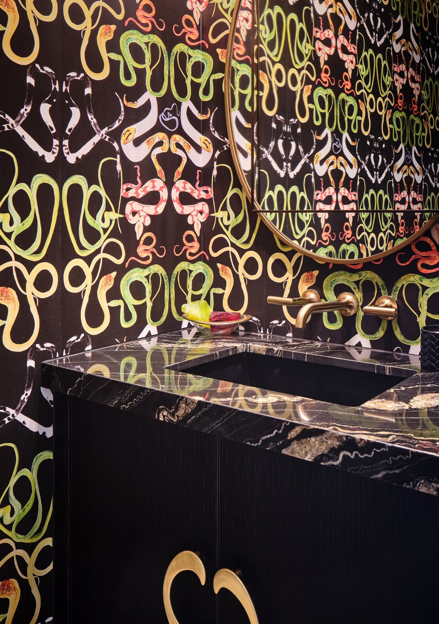 Cantera interior by Lori Caldwell Designs in San Antonio, Texas (view 27)