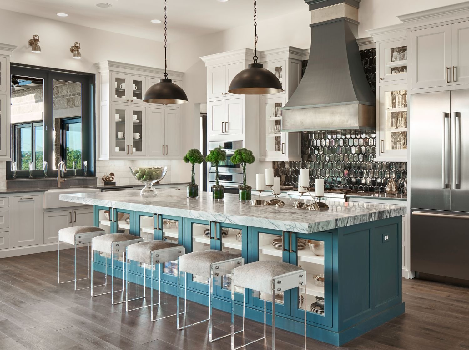 Carter Canyon interior by Lori Caldwell Designs in San Antonio, Texas (view 3)