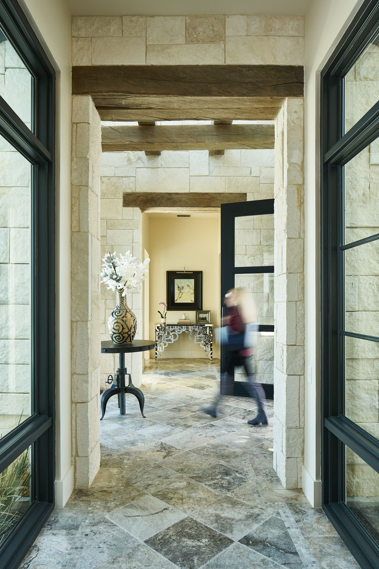 Cliff Line interior by Lori Caldwell Designs in The Dominion (view 7)
