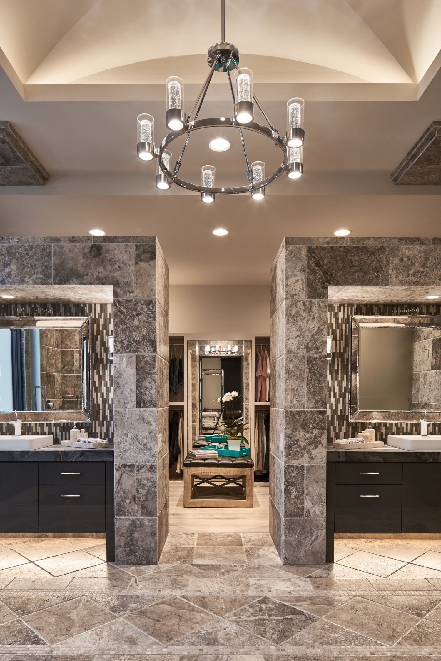 Cliff Line interior by Lori Caldwell Designs in The Dominion (view 13)