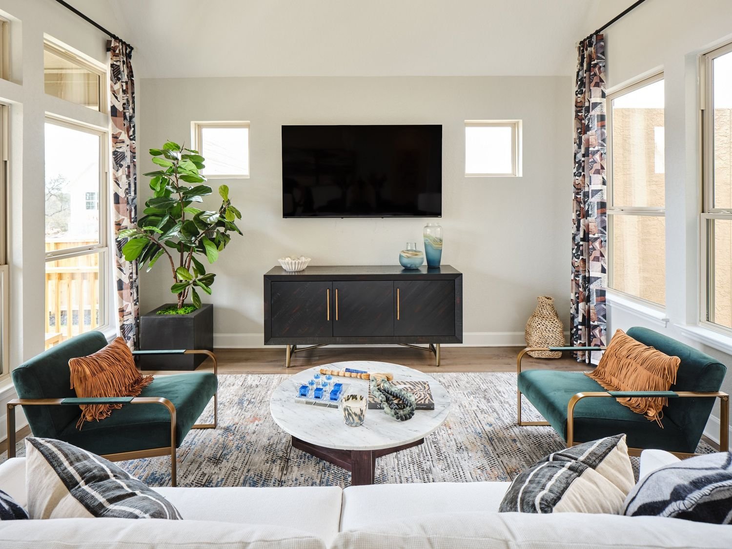 Portranco Oaks Model featured interior by Lori Caldwell Designs in San Antonio, Texas (view 1)