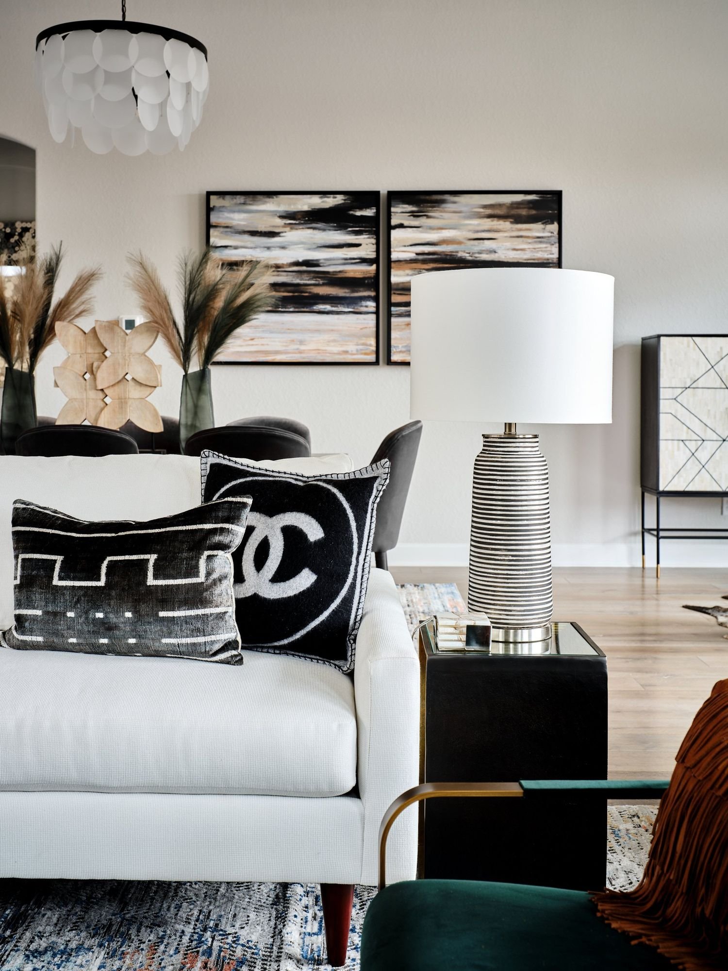 Portranco Oaks Model interior by Lori Caldwell Designs in San Antonio, Texas (view 3)